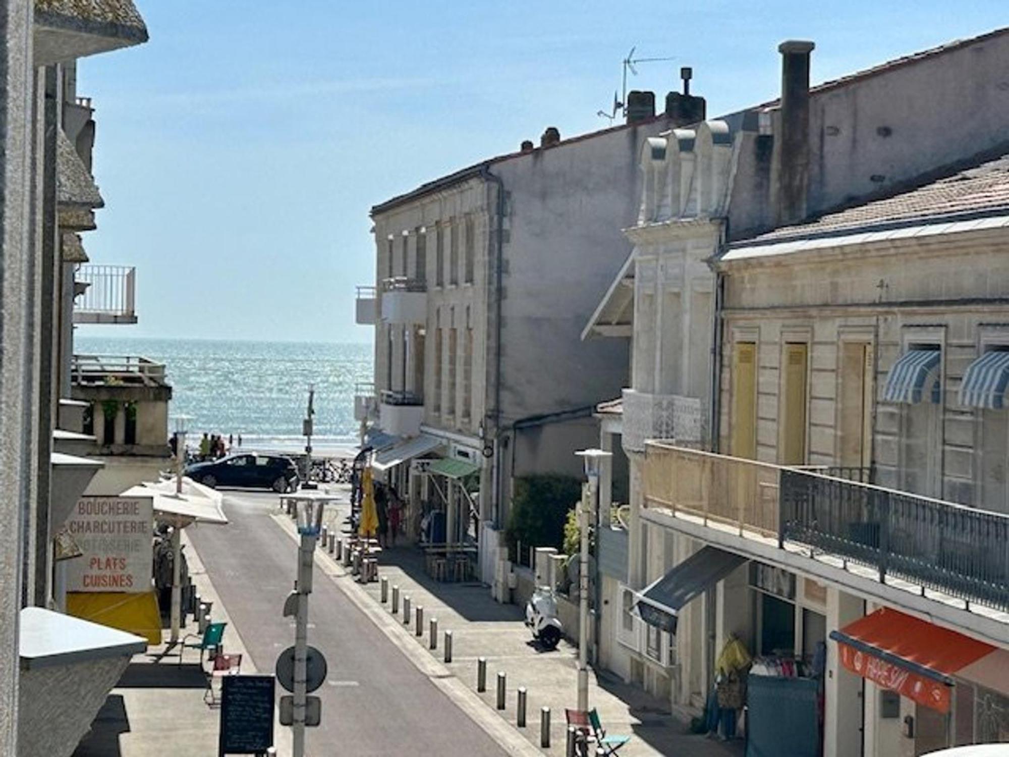 Appartement T2 A Royan, 4 Pers., Proche Plage Et Commerces, Parking, Balcon, Confortable Et Equipe - Fr-1-494-60 Exterior photo